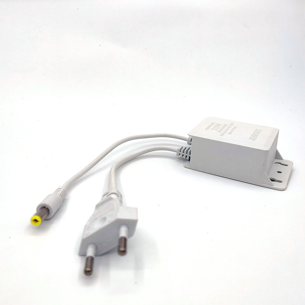White AC 100-240V Input DC 12V - Outdoor Power Plug 评论和价格