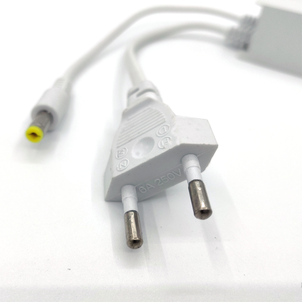 White AC 100-240V Input DC 12V - Outdoor Power Plug 评论和价格